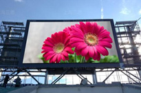 户外LED显示屏 节能减排任重而道远