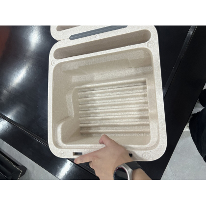 EPP米色手提箱A