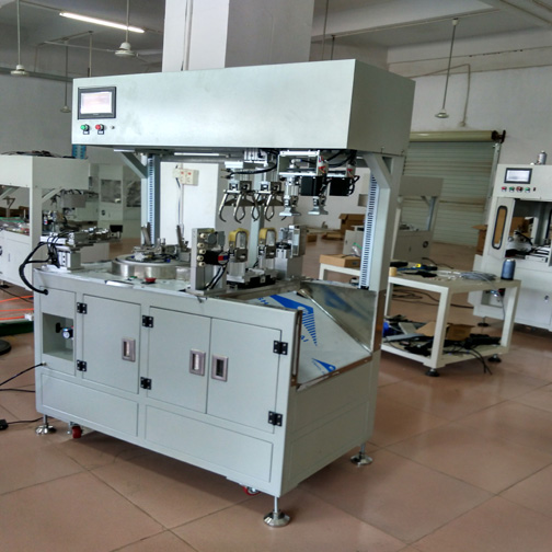 黑色軟軟繞大圓圈綁兩根扎帶的自動繞線扎線機可繞長網線20米