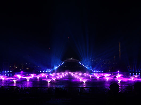 山西太原百变喷泉