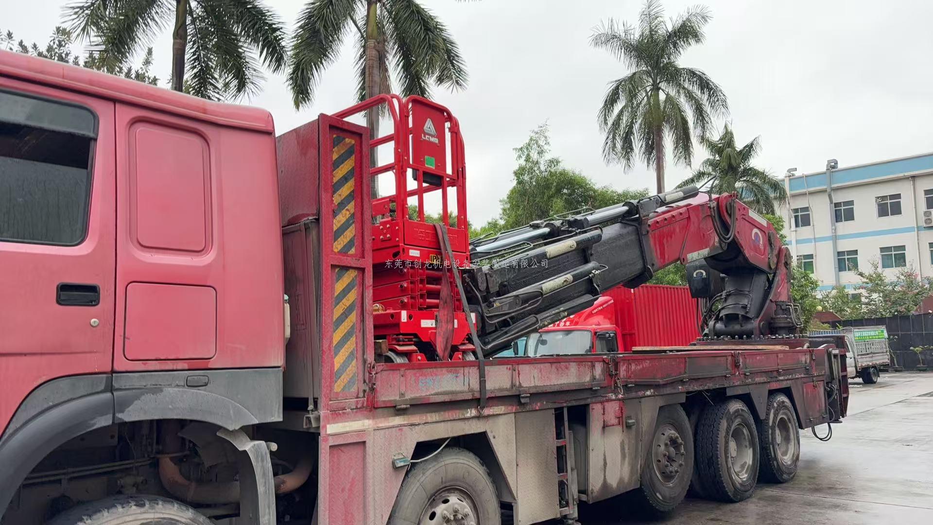 東莞創(chuàng)龍搬運(yùn)公司：清溪500噸壓鑄機(jī)上模架作業(yè)紀(jì)實(shí)