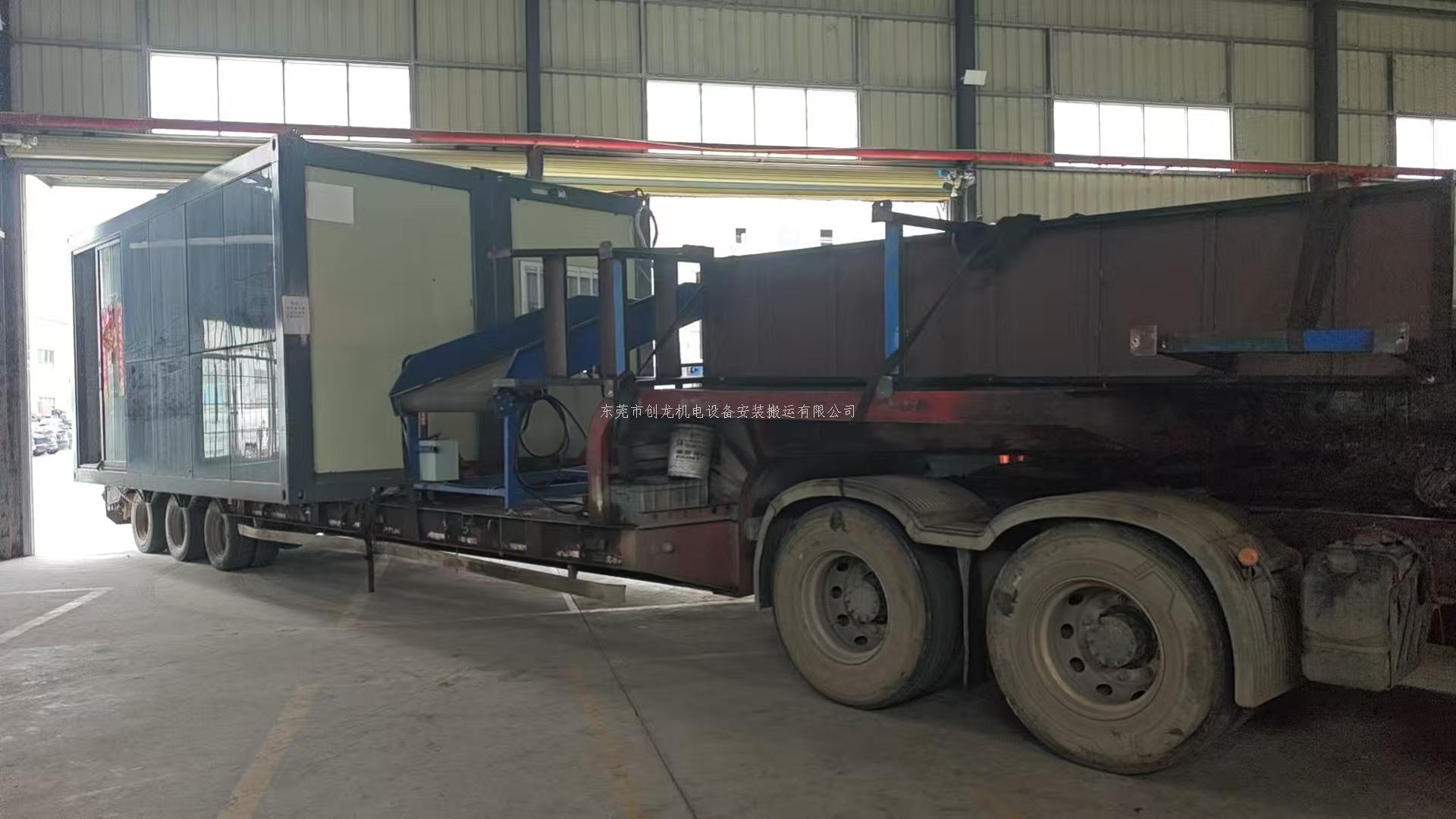 東莞創(chuàng)龍搬遷謝崗六樓設(shè)備吊裝工作紀實