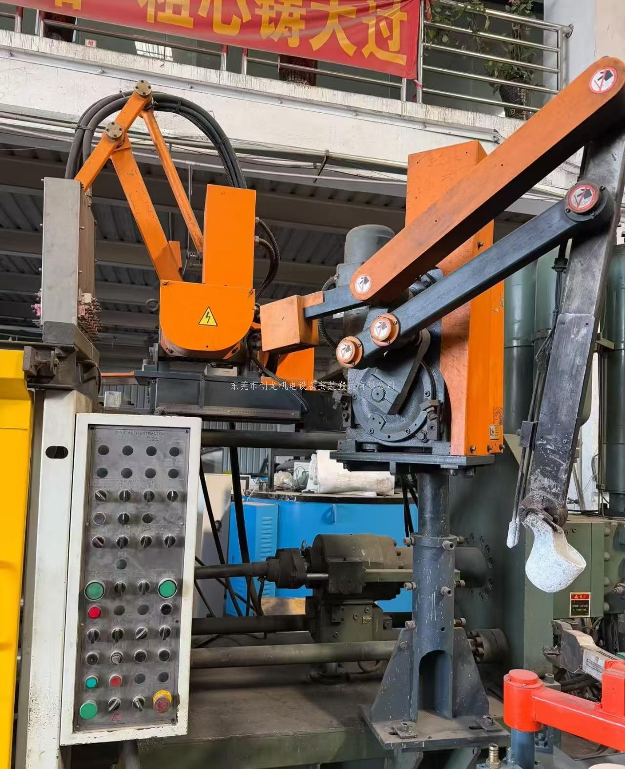 东莞创龙搬迁｜大岭山注塑机吊装王者！稳准狠不耽误工期