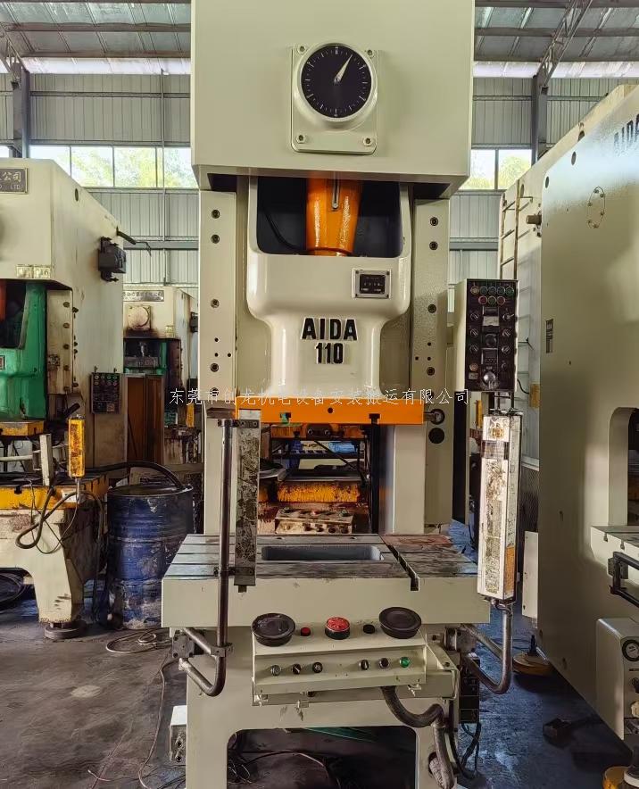 东莞创龙搬迁：专业深耕，护航清溪冲床搬运安全高效