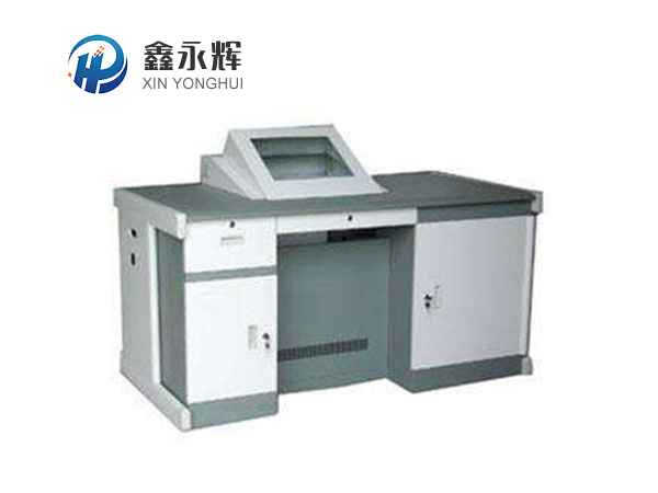 使用大型机箱机柜有什么结构特点？