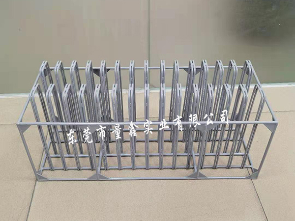 工业清洗篮筐制作时如何保证焊缝的整齐均匀呢？