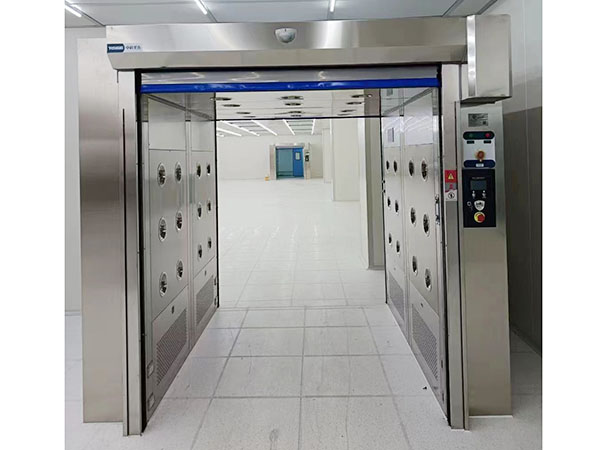 自动卷帘门风淋通道