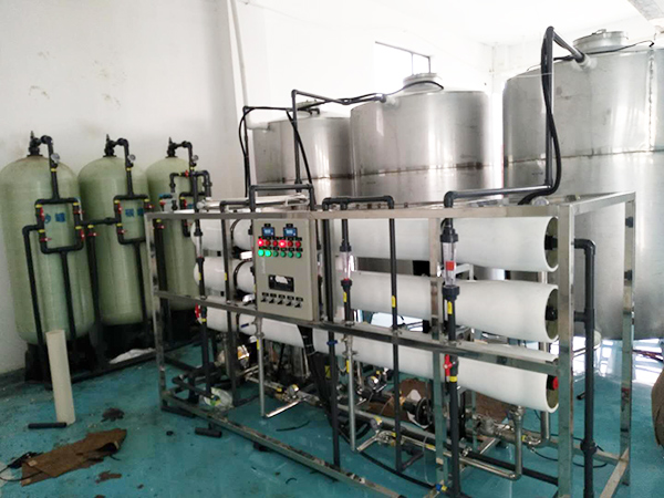 介绍下反渗透超纯水设备主要核心工艺分为哪几个阶段？