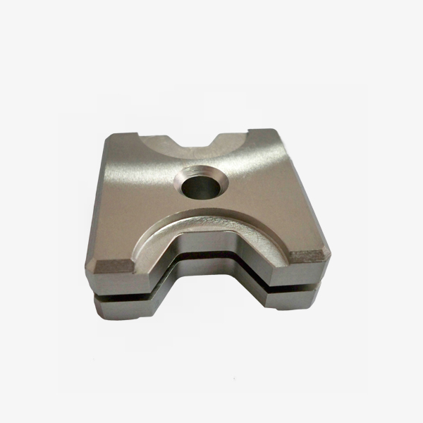 东莞精密机械厂家哪家靠谱？东莞市丛荣精密机械专注 CNC 精密加工定制