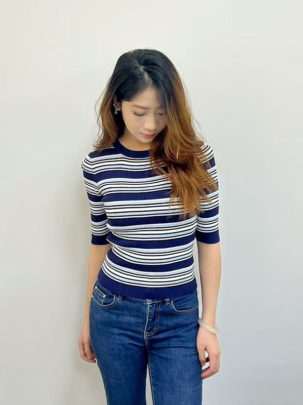 圆领撞色冰丝短袖