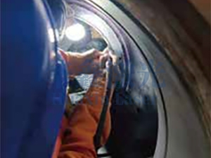 低压旁路阀阀座打磨中