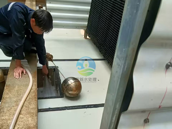 冲洗冷却塔塔盘