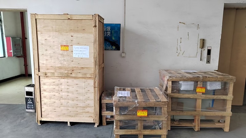 电子式万能材料拉力试验机发往宁波客户