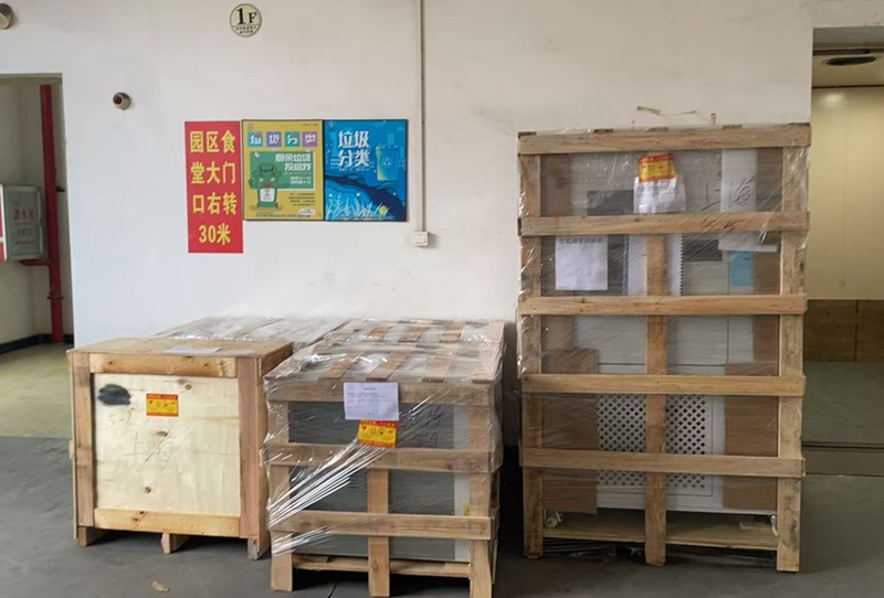 恒温恒湿试验箱、高温烤箱发往上海做胶粘剂客户