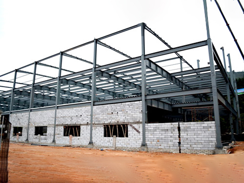 鋼結(jié)構(gòu)房屋