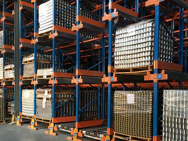 使用穿梭式寧夏托盤(pán)貨架時(shí)容易出現(xiàn)什么問(wèn)題？的圖片