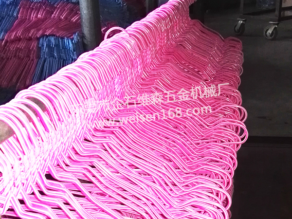 高速包胶线衣架成型机