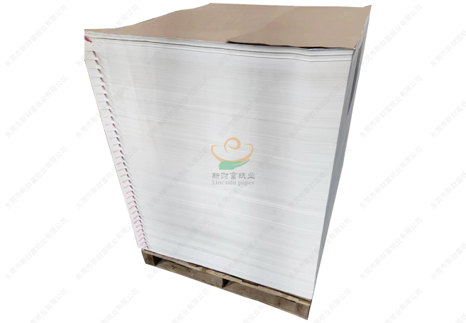 白色牛皮纸