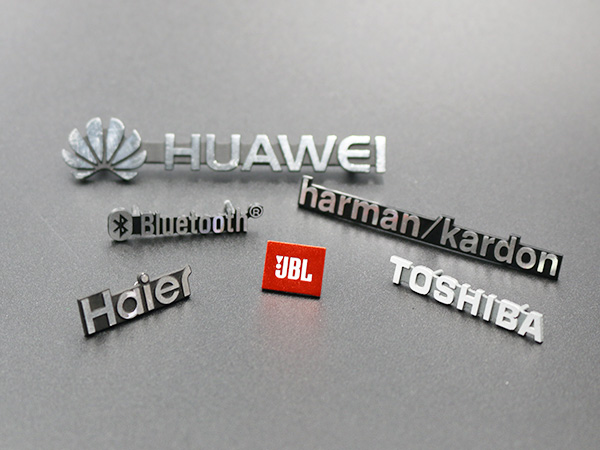 東莞鋁合金標(biāo)牌安裝