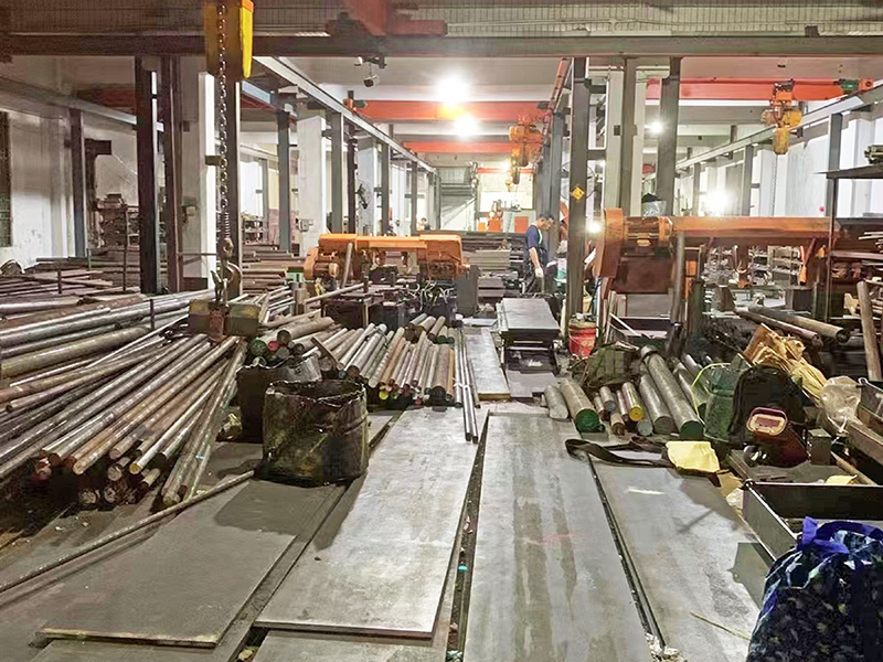 迅发厂房一角落