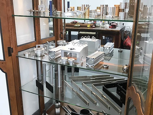 如何解决精密零件加工表面喷涂处理是否均匀？