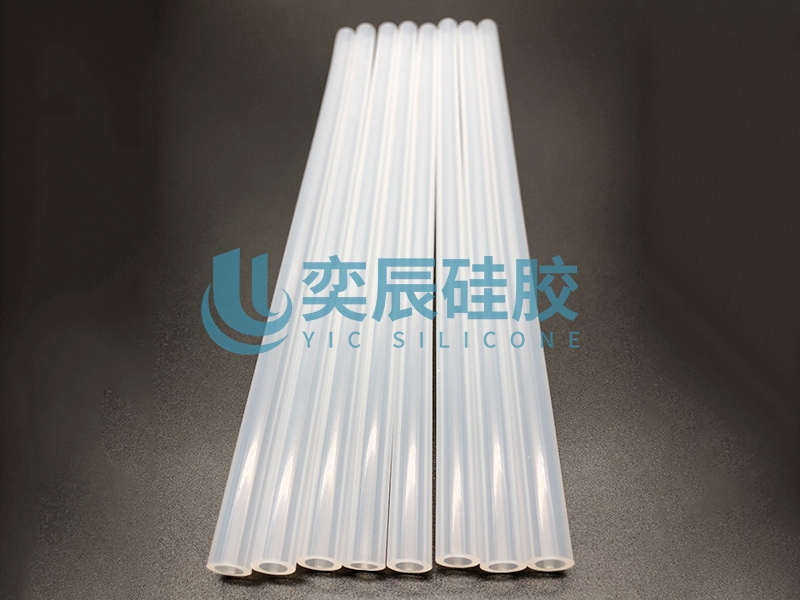 使用透明医用硅胶管有什么关键性能指标？