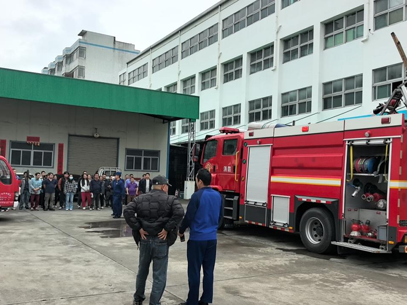 宇鑫机电新年开工守安全，消防演练筑防线