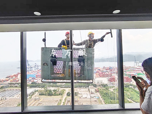 介绍一下外墙高空清洗的清洗方法？