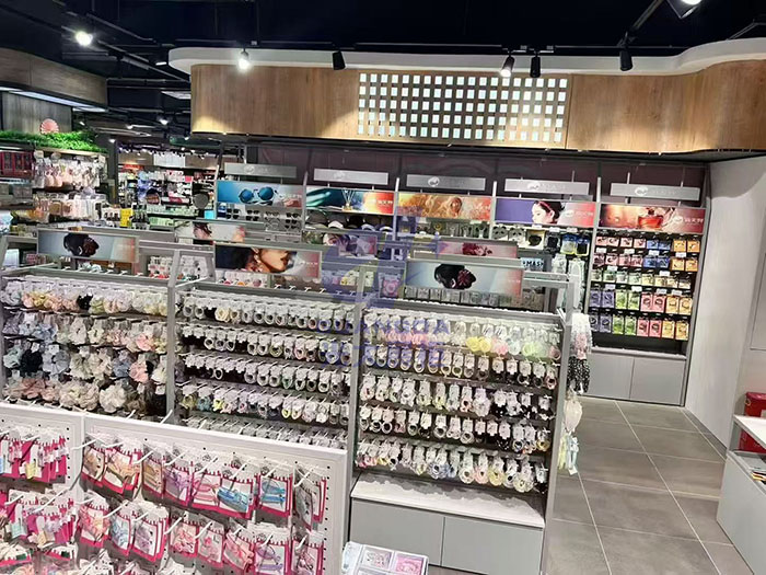 精品店货架