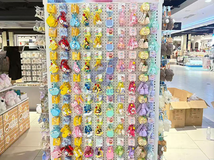 精品店货架