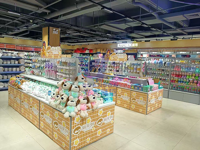 精品店货架