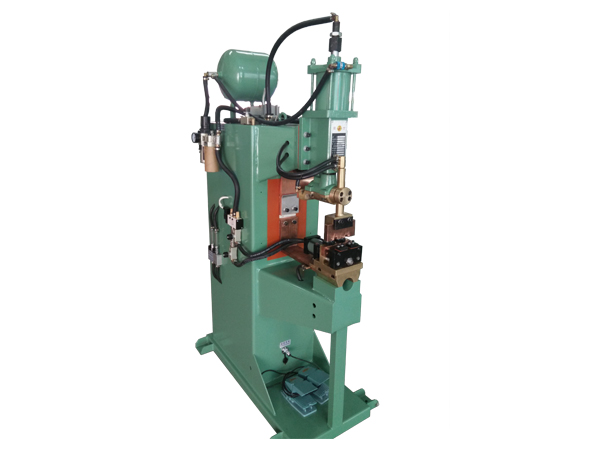 点焊机是怎么控制度的