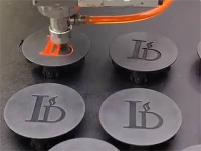 硅胶标牌自动点漆