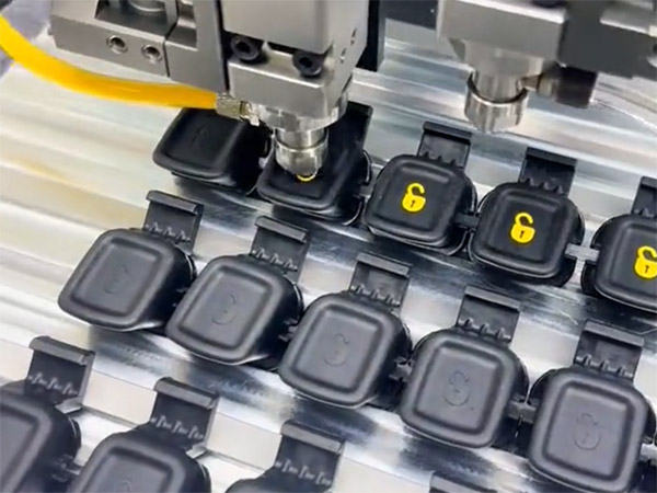 汽车配件钥匙扣点漆机