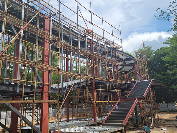 厂内预制严控构件精度，中濂建设多个产业园钢结构厂房项目顺利完成