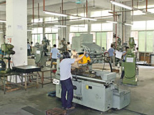 测量仪机加车间