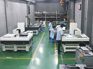 重型龙门式影像测量仪装配车间