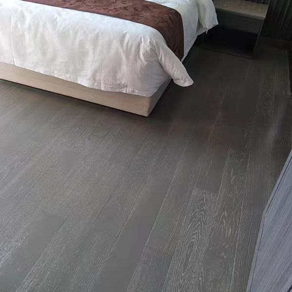 木地板打蜡