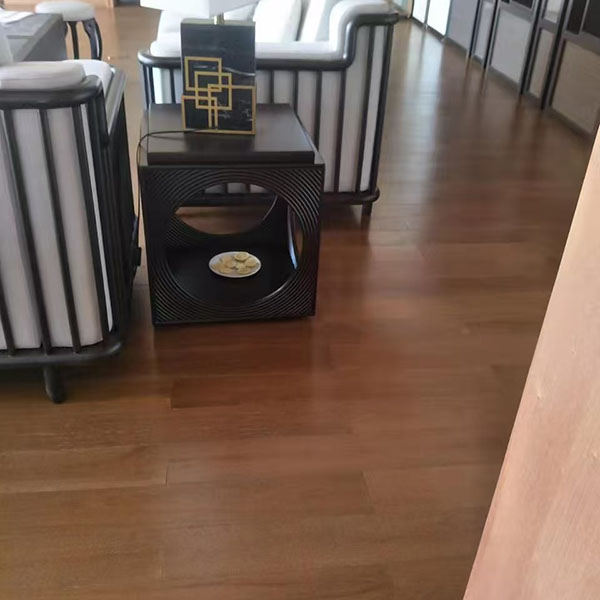 木地板打蜡