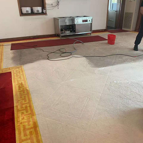 地毯清洗后如何进行保养？