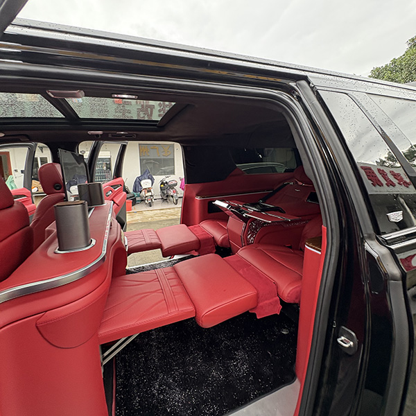 凯迪拉克凯雷德