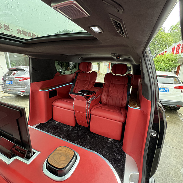 凯迪拉克凯雷德