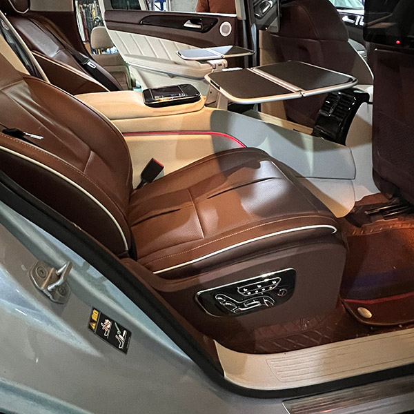 奔驰GL350升级迈巴赫