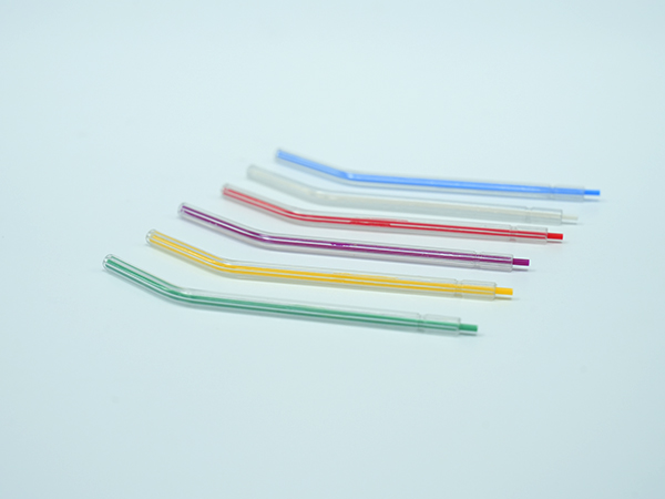 三用喷枪头需要一人一换吗？