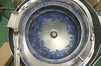 振动盘厂家教大家如何选择适合自己生产线振动盘？