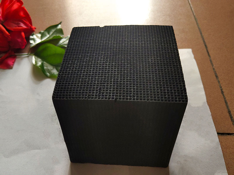 科普一下吸附塔蜂窝活性炭有什么储存方法？