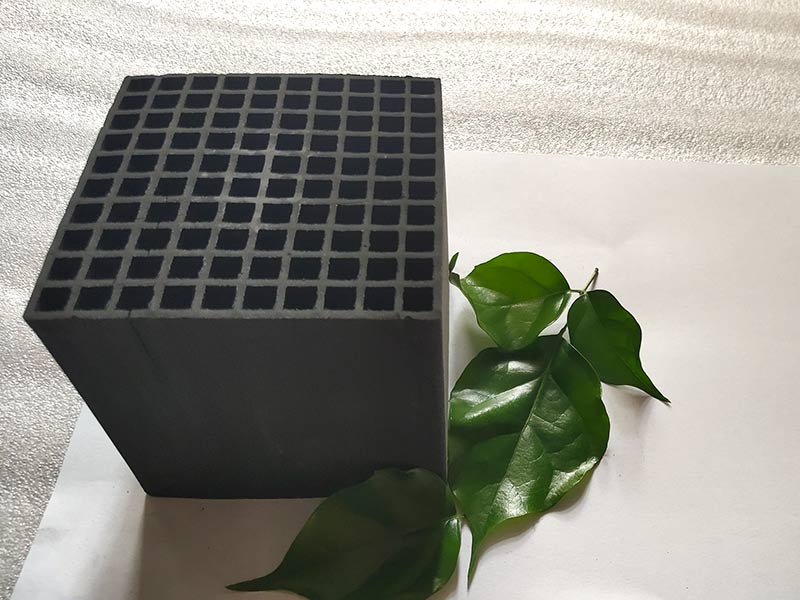 ​大孔蜂窝活性炭