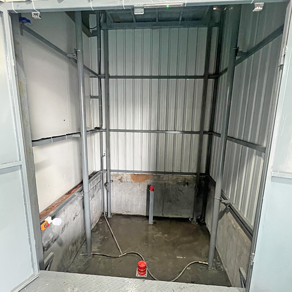 直顶式升降平台