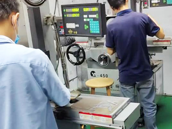 精密小磨床区域