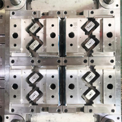 大型模具實(shí)物